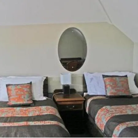 Copper Beech Bed & Breakfast 3*